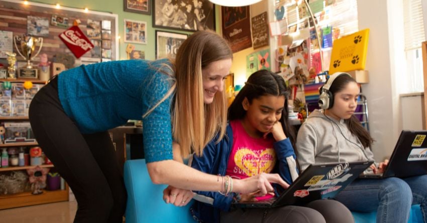 Digital Literacy Lesson Plans & Classroom Resources